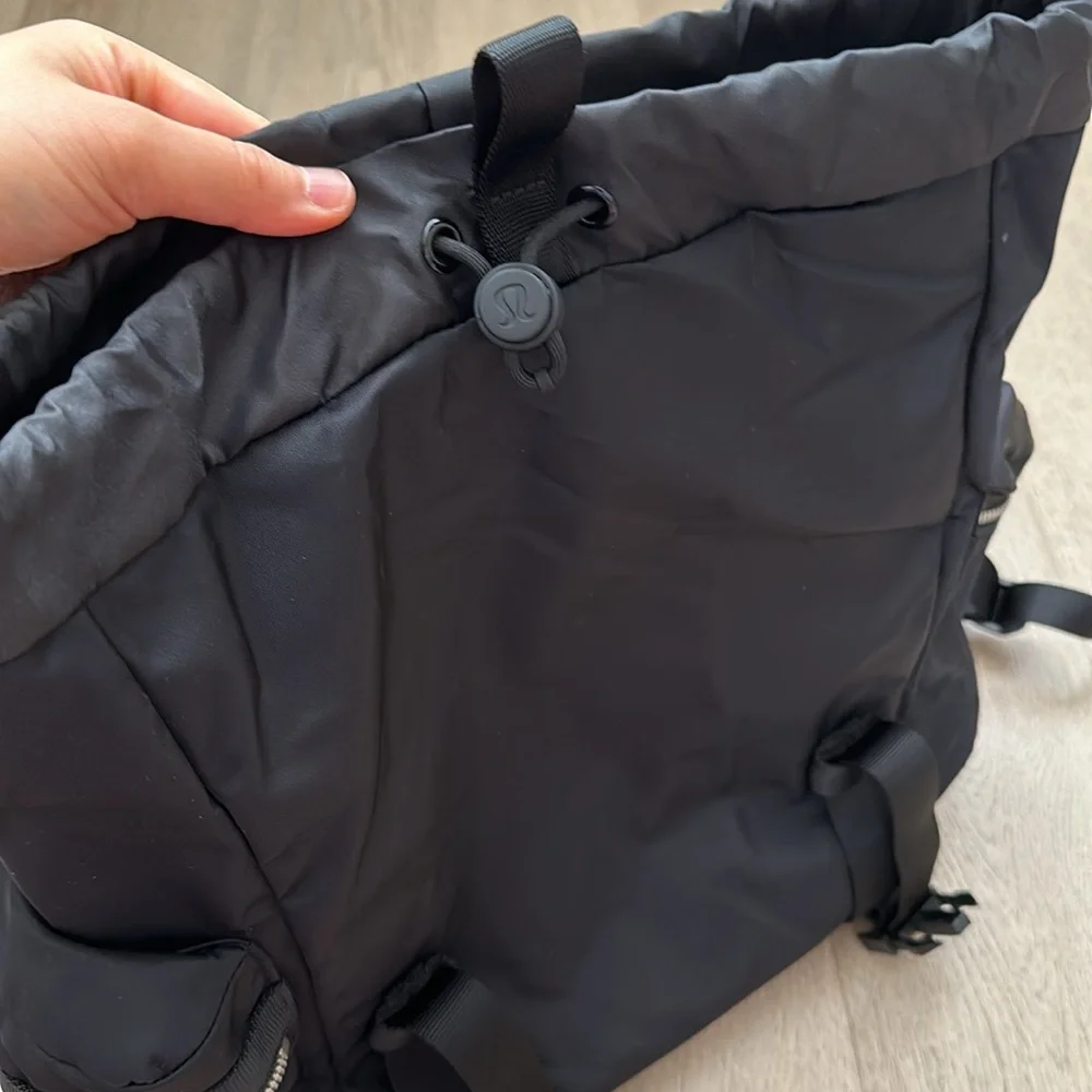 lululemon athletica excellent used